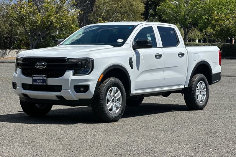 Ford Ranger Vehicle Full-screen Gallery Image 07