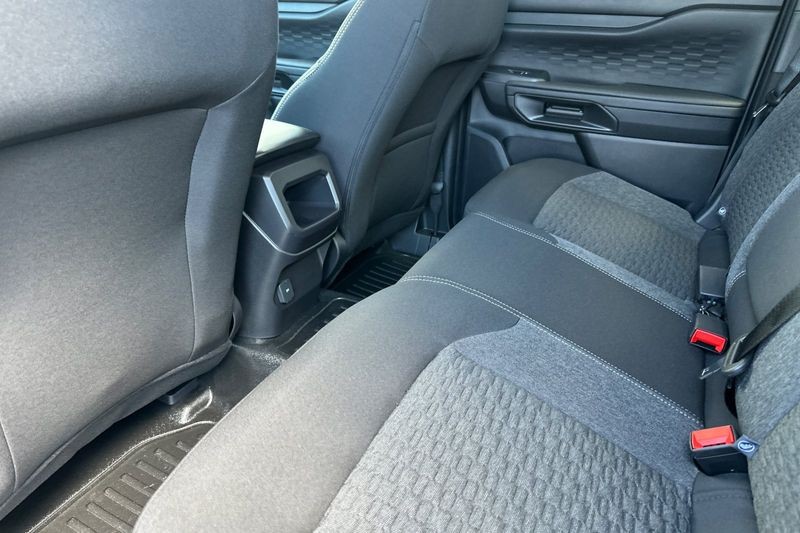 Ford Ranger Vehicle Full-screen Gallery Image 12