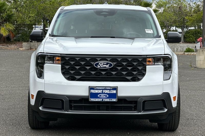 Ford Maverick Vehicle Full-screen Gallery Image 08