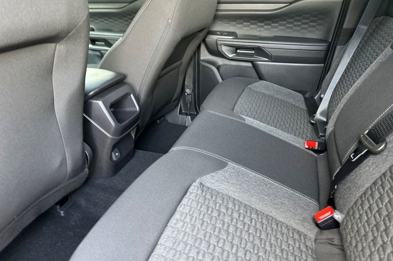 Ford Ranger Vehicle Full-screen Gallery Image 12