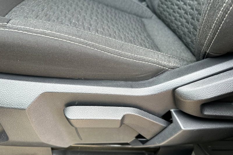 Ford Ranger Vehicle Full-screen Gallery Image 12