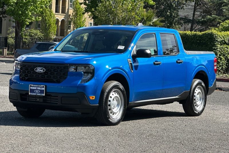 Ford Maverick Vehicle Full-screen Gallery Image 07
