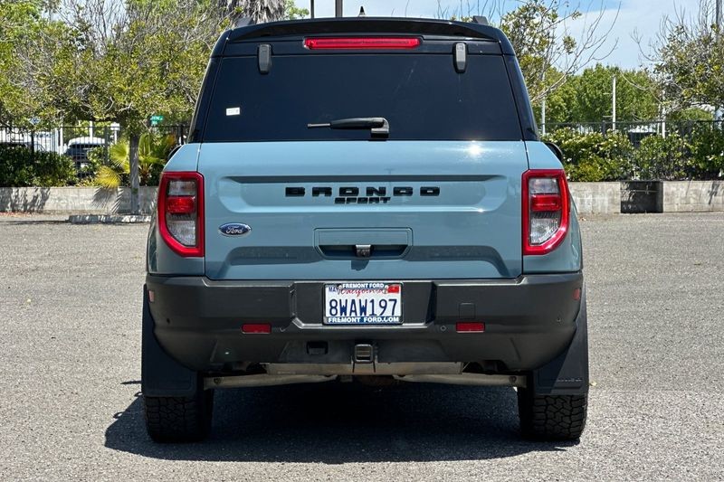 Ford Bronco Sport Vehicle Full-screen Gallery Image 04