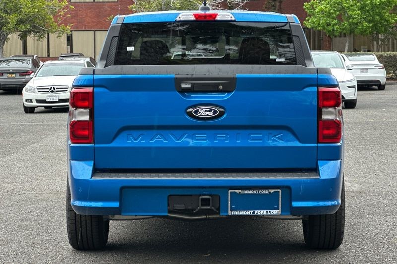 Ford Maverick Vehicle Full-screen Gallery Image 04