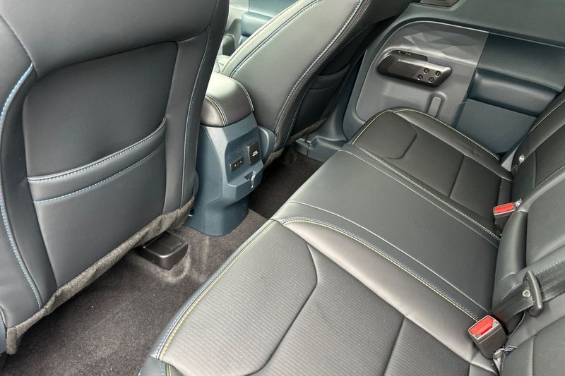 Ford Maverick Vehicle Full-screen Gallery Image 12