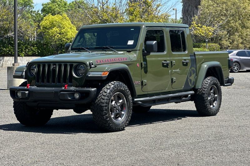 Jeep Gladiator Vehicle Full-screen Gallery Image 07