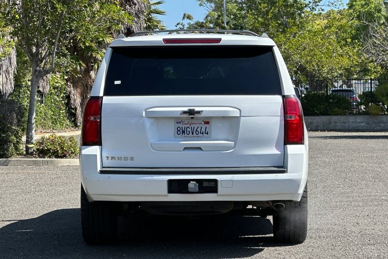 Chevrolet Tahoe Vehicle Full-screen Gallery Image 04
