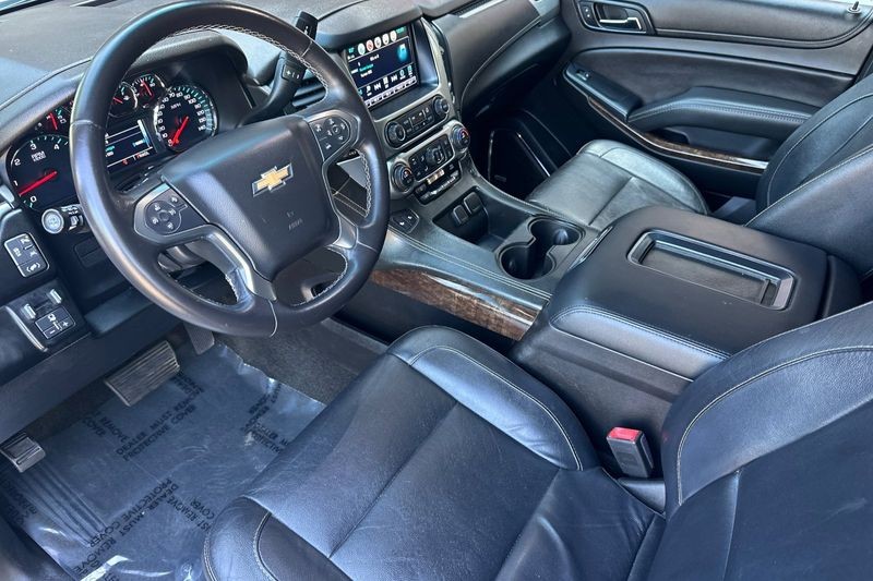 Chevrolet Tahoe Vehicle Full-screen Gallery Image 09