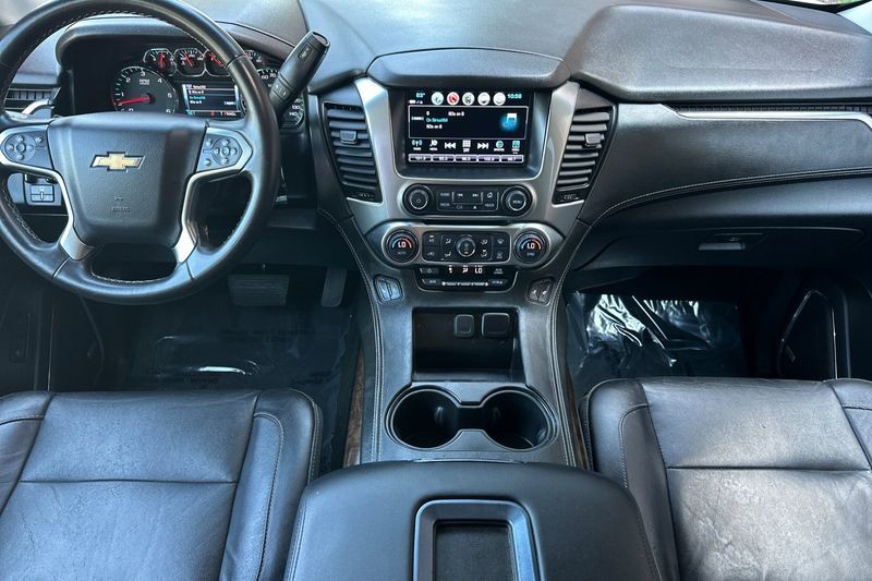 Chevrolet Tahoe Vehicle Full-screen Gallery Image 14