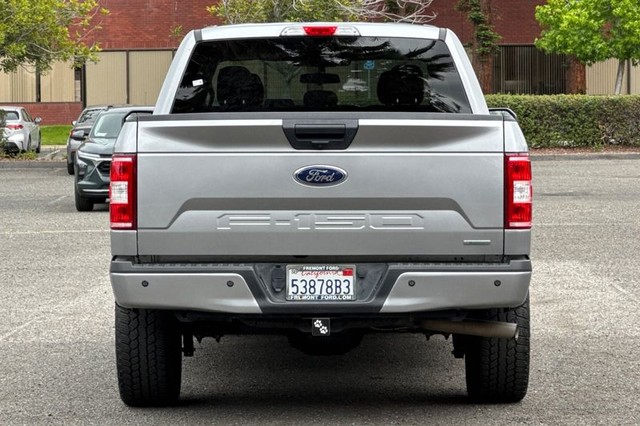 Ford F-150 Vehicle Full-screen Gallery Image 04
