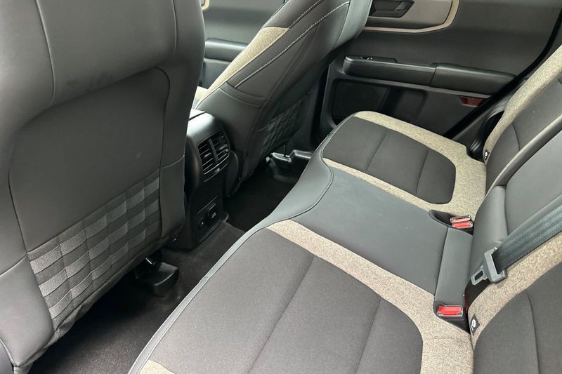 Ford Bronco Sport Vehicle Full-screen Gallery Image 14