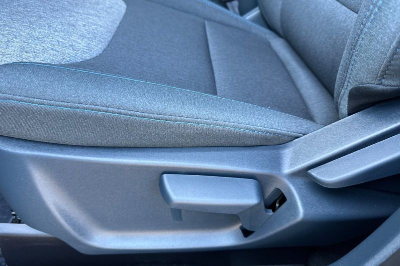 Ford Maverick Vehicle Full-screen Gallery Image 12