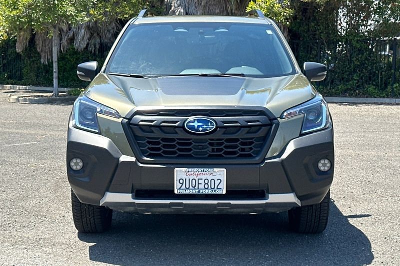 Subaru Forester Vehicle Full-screen Gallery Image 09