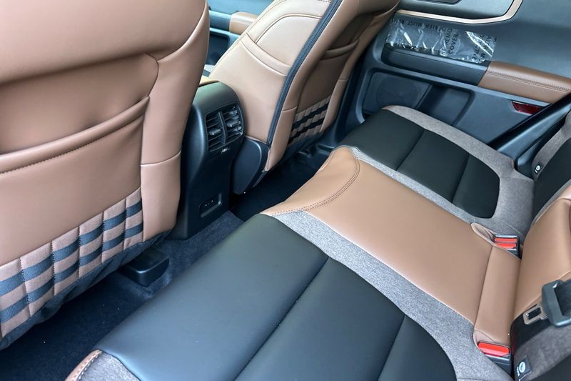 Ford Bronco Sport Vehicle Full-screen Gallery Image 12