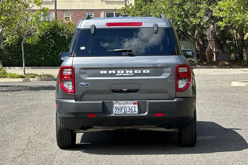 Ford Bronco Sport Vehicle Full-screen Gallery Image 04
