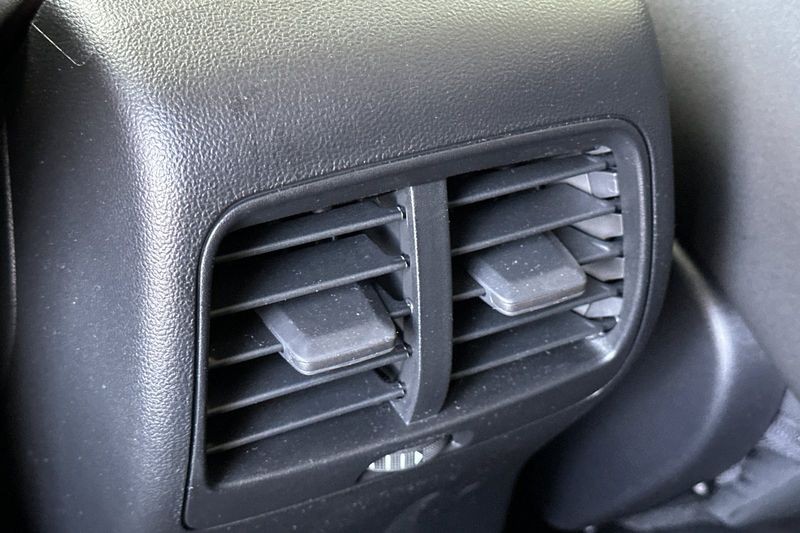 Ford Bronco Sport Vehicle Full-screen Gallery Image 13