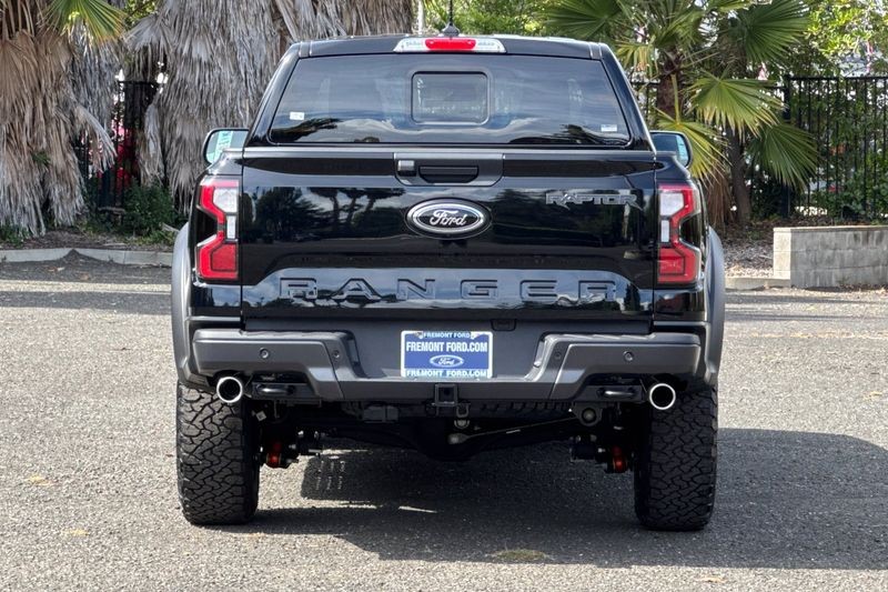 Ford Ranger Vehicle Full-screen Gallery Image 04