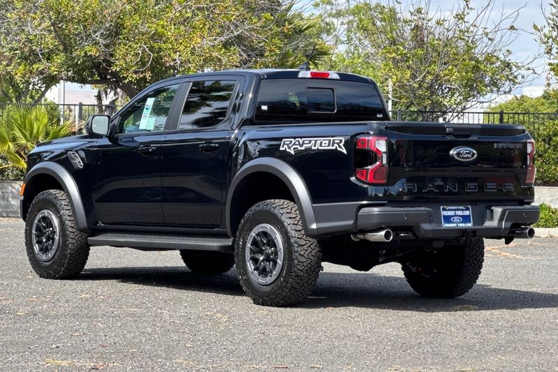 Ford Ranger Vehicle Full-screen Gallery Image 05