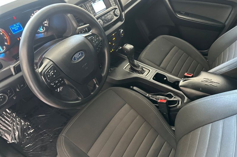 Ford Ranger Vehicle Full-screen Gallery Image 10