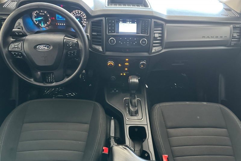 Ford Ranger Vehicle Full-screen Gallery Image 15