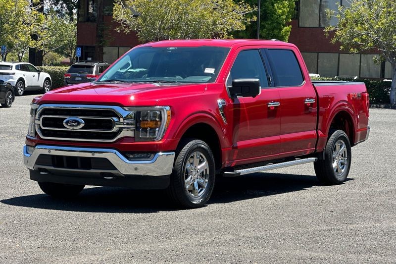 Ford F-150 Vehicle Full-screen Gallery Image 08