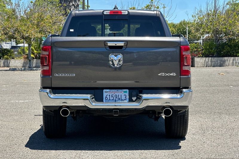Ram 1500 Vehicle Full-screen Gallery Image 04