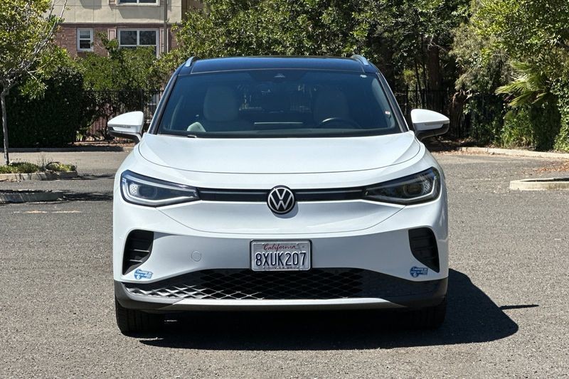 Volkswagen ID.4 Vehicle Full-screen Gallery Image 09