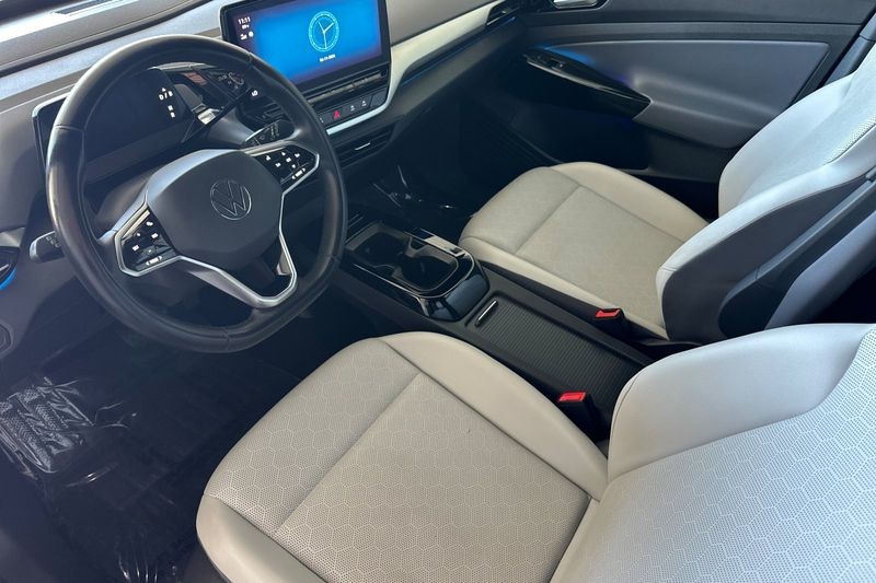 Volkswagen ID.4 Vehicle Full-screen Gallery Image 10