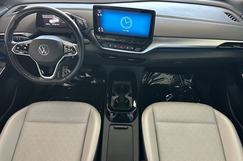 Volkswagen ID.4 Vehicle Full-screen Gallery Image 15