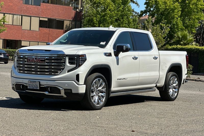 GMC Sierra 1500 Vehicle Full-screen Gallery Image 08