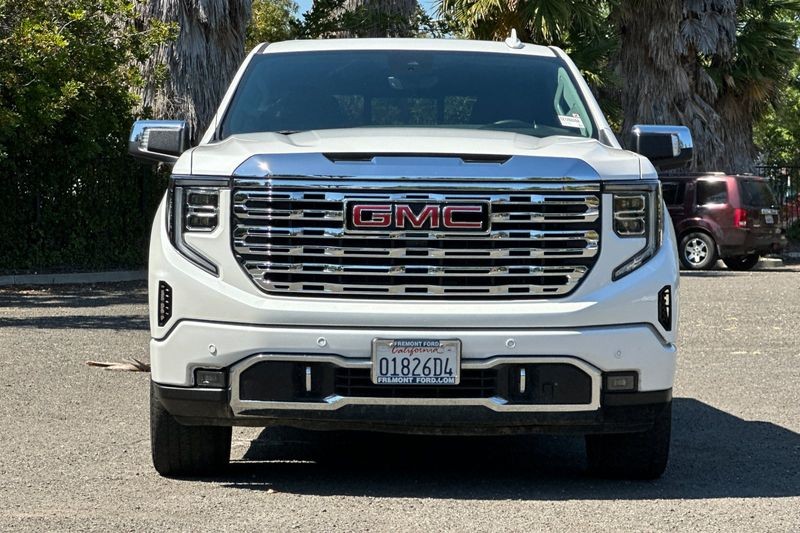 GMC Sierra 1500 Vehicle Full-screen Gallery Image 09