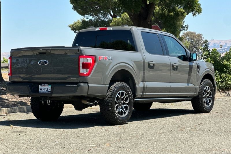 Ford F-150 Vehicle Full-screen Gallery Image 03