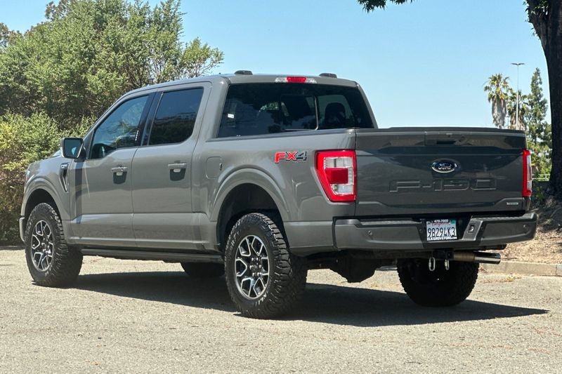 Ford F-150 Vehicle Full-screen Gallery Image 05