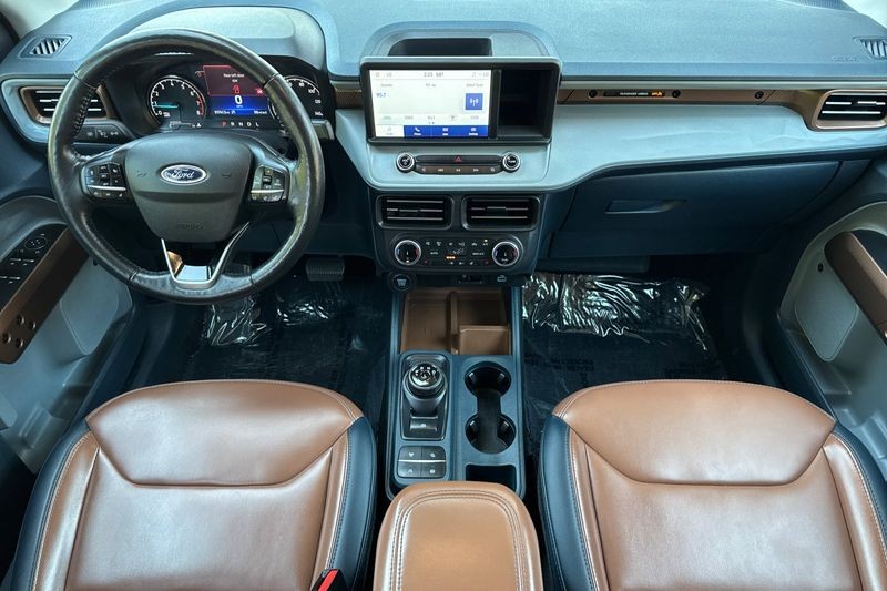 Ford Maverick Vehicle Full-screen Gallery Image 15