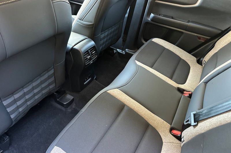 Ford Bronco Sport Vehicle Full-screen Gallery Image 13
