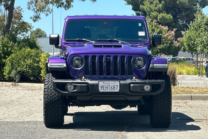 Jeep Wrangler Vehicle Full-screen Gallery Image 09