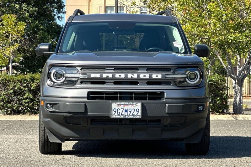 Ford Bronco Sport Vehicle Full-screen Gallery Image 09