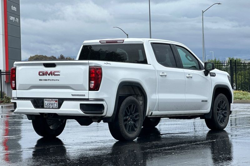 GMC Sierra 1500 Vehicle Full-screen Gallery Image 03