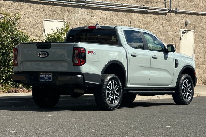 Ford Ranger Vehicle Full-screen Gallery Image 03