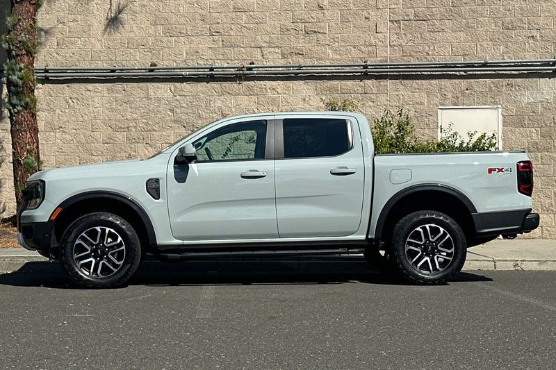 Ford Ranger Vehicle Full-screen Gallery Image 07