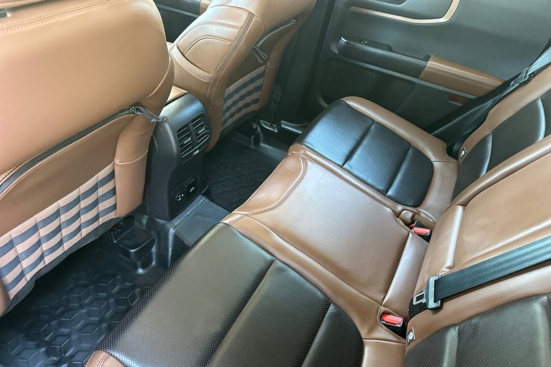 Ford Bronco Sport Vehicle Full-screen Gallery Image 14