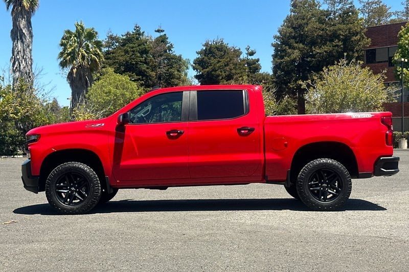 Chevrolet Silverado 1500 Vehicle Full-screen Gallery Image 07