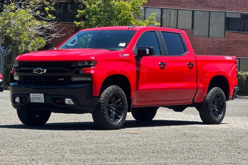 Chevrolet Silverado 1500 Vehicle Full-screen Gallery Image 08