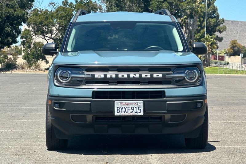 Ford Bronco Sport Vehicle Full-screen Gallery Image 09
