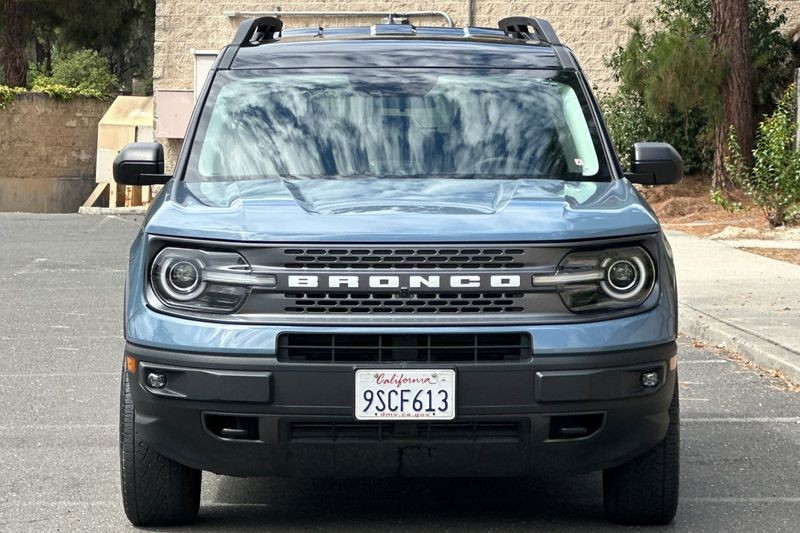Ford Bronco Sport Vehicle Full-screen Gallery Image 09