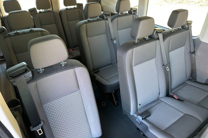 Ford Transit-350 Vehicle Full-screen Gallery Image 15
