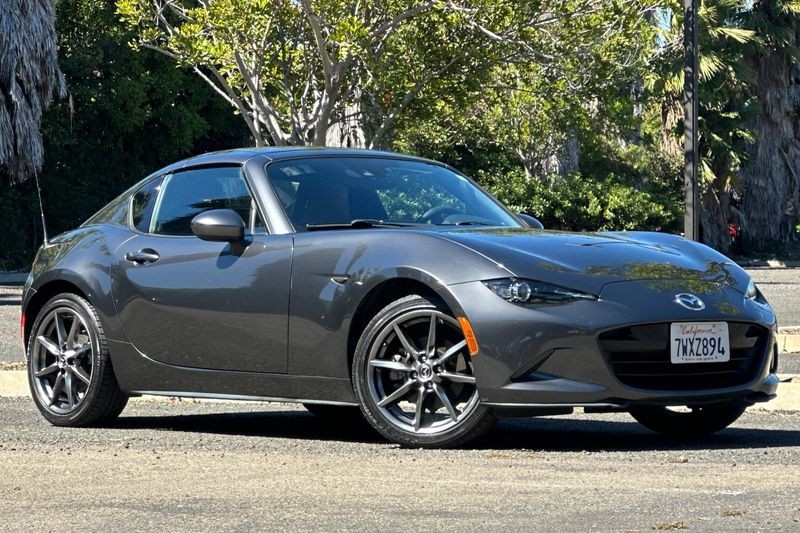 Mazda Miata RF Vehicle Full-screen Gallery Image 10