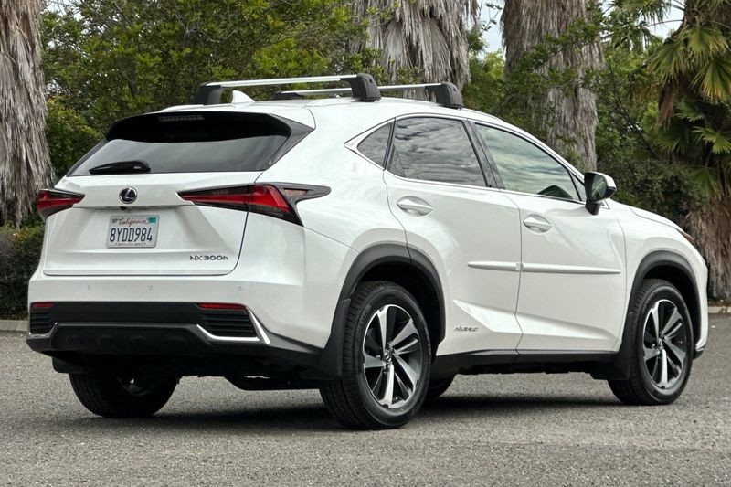 Lexus NX Vehicle Full-screen Gallery Image 03