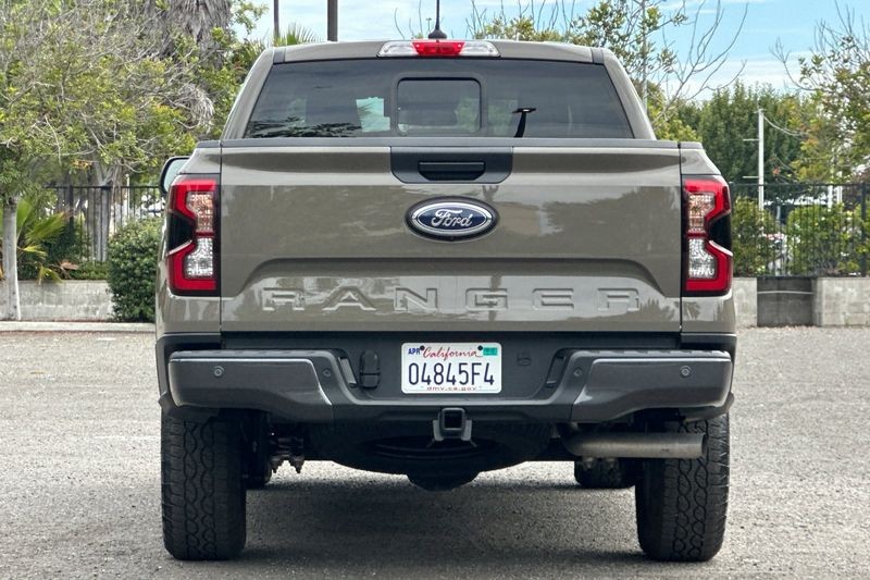 Ford Ranger Vehicle Full-screen Gallery Image 04