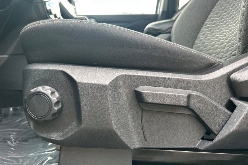 Ford Ranger Vehicle Full-screen Gallery Image 13
